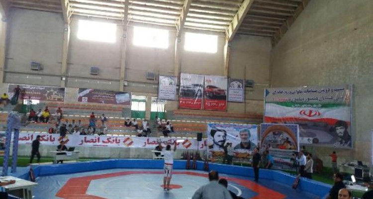 آغاز رقابتهای کشتی پهلوانی زورخانه ای بزرگسالان کشور در اسلام آبادغرب+تصاویر