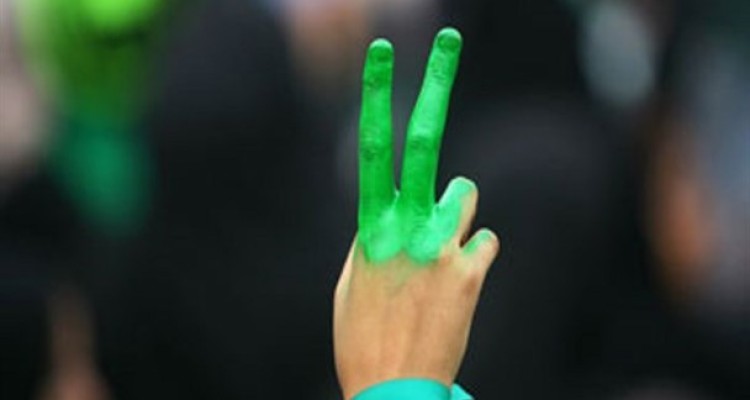 نظر واقعی دولت درباره حصر چیست؟/ تلاش دولت برای حفظ حامیان "شعار" رفع حصر