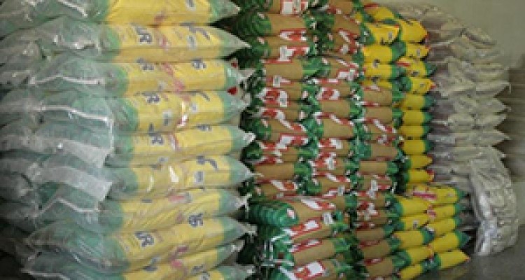 برنج‌های خارجی در کیسه برنج‌های داخلی! + فیلم 