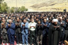 اقامه نماز ظهر عاشورا در اسلام آبادغرب+تصاویر