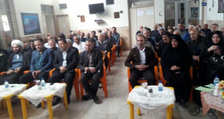 دیدار مسئولین با سالمندان در اسلام آبادغرب+تصاویر