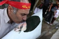 روایتی از بوسیدن روی ماه