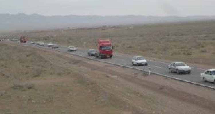 اعمال محدودیت تردد کامیون در محور اسلام آبادغرب به پل دختر