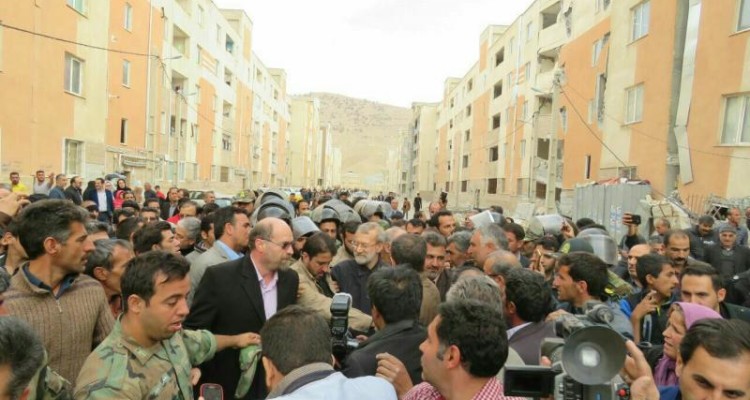 بازدید دکتر لاریجانی و مسئولان پس از زلزله در اسلام آبادغرب 