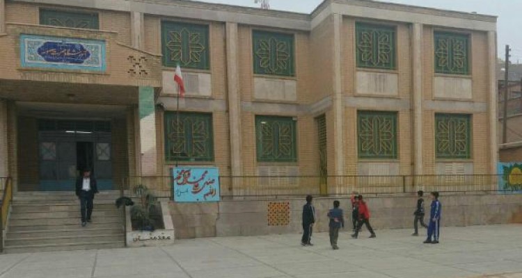 70 درصد مدارس اسلام آبادغرب نوساز هستند/آسیب دیدگی دیوار حیاط 27 مدرسه شهرستان بر اثر زلزله