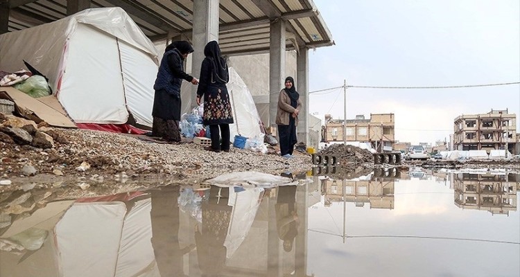 در قصرشیرین و اسلام‌آباد غرب خسارت‌ها زیر 10 درصد است