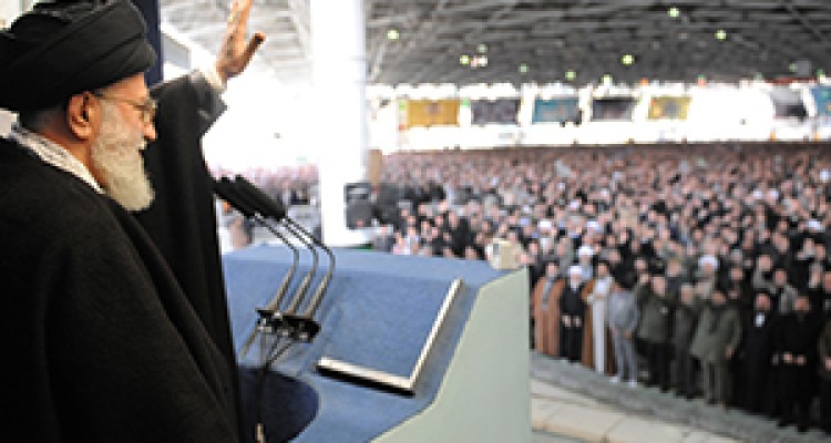 چرا رهبر انقلاب در ایام اخیر در تریبون نماز جمعه حضور ندارند؟ + فیلم 