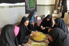 نقش مهم زنان بسیجی اسلام آبادغرب از پشتیبانی جبهه های دفاع مقدس تا خدمت رسانی به زلزله زدگان+تصاویر