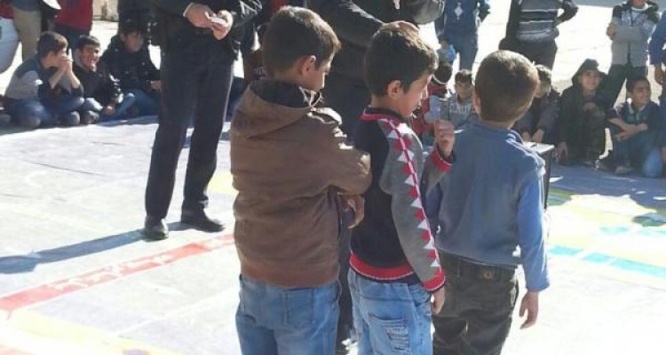 آموزش فرهنگ ترافیک به دانش آموزان اسلام آباد غرب+تصاویر