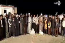 اجرای غیرمنتظره یک طلبه در برنامه زنده شبکه ۵ از مناطق زلزله زده کرمانشاه! + فیلم 