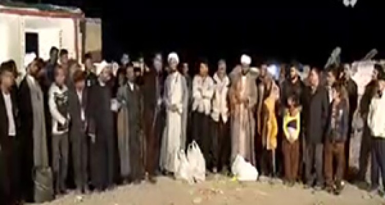 اجرای غیرمنتظره یک طلبه در برنامه زنده شبکه ۵ از مناطق زلزله زده کرمانشاه! + فیلم 