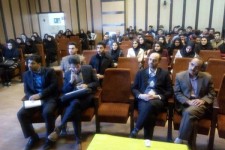 انس با قرآن و مطالبه گری از الزامات دانشجویی است