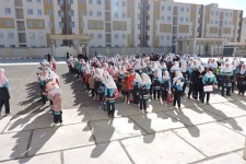 برگزاری مسابقه نقاشی در بین دانش آموزان زلزله زده اسلام آباد غرب+تصاویر