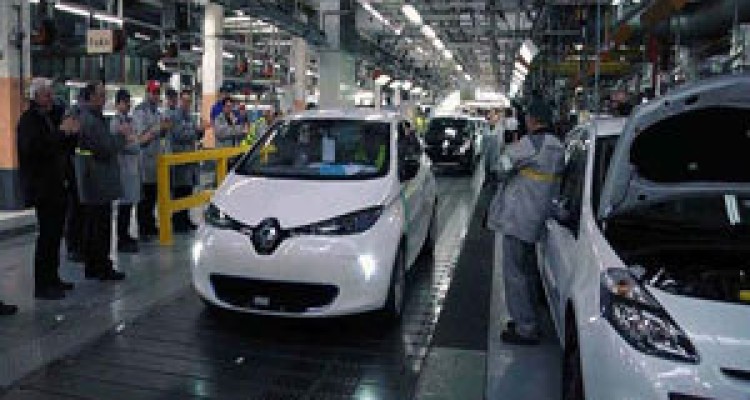 علت محرمانه ماندن قراردادهای خودرویی پسابرجامی چیست؟ + فیلم 