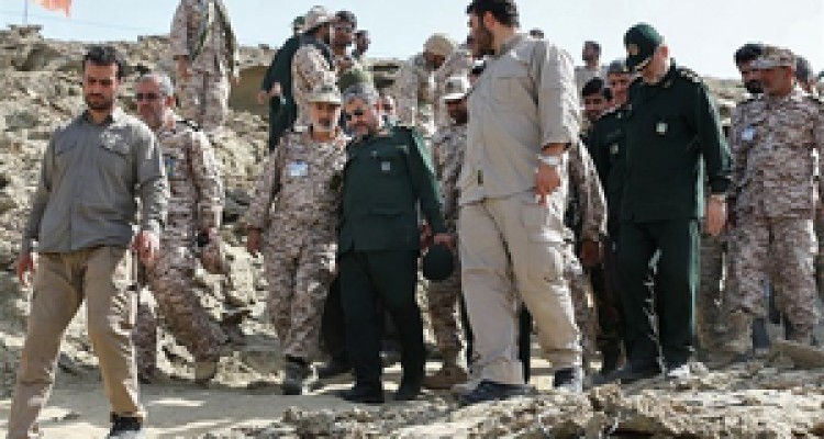 حضور چندباره سرلشگر جعفری در مناطق زلزله زده کرمانشاه + فیلم 