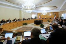  بودجه های "در اختیار" مدیران را اعلام کنید/ پول های از هفت دولت آزاد!