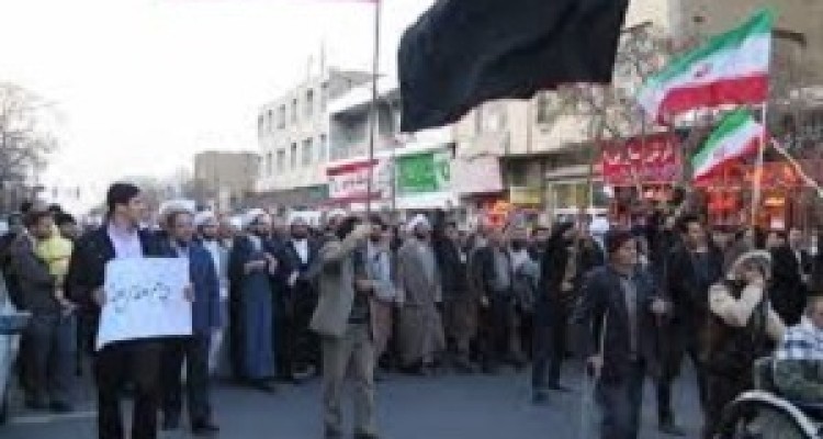 خروش مردم زنجان علیه آشوبگران + فیلم 