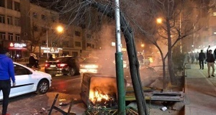 وضعیت شهر ایذه پس از اغتشاش‌ های روز های گذشته + فیلم 