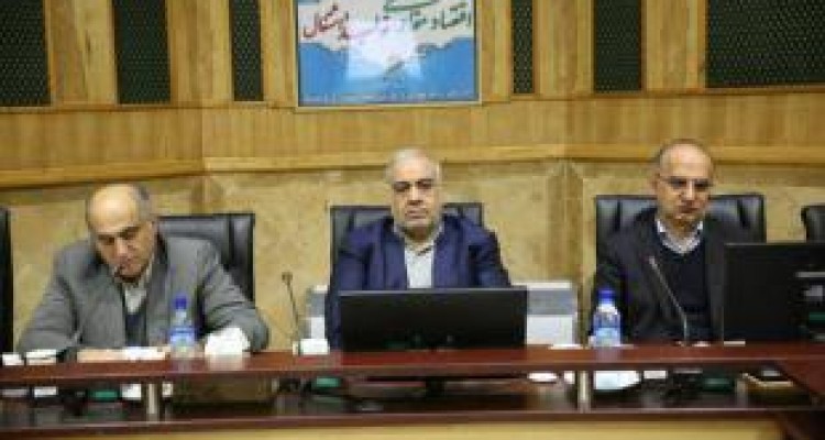 اقتصاد مقاومتی راه نجات کشور است/ از هیچ مدیری در این خصوص نمی‌گذرم