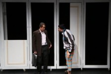 داستان فیش های نجومی در صحنه نمایش + فیلم 