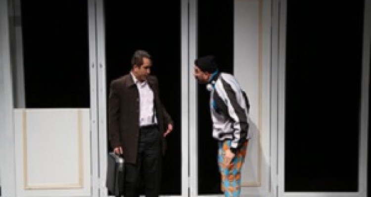 داستان فیش های نجومی در صحنه نمایش + فیلم 