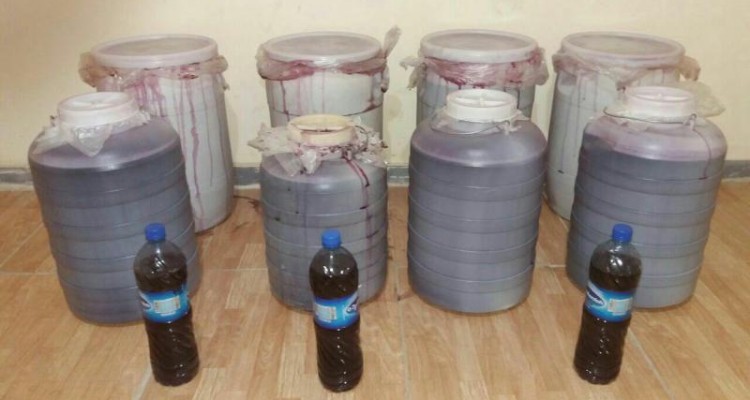 کشف 300 لیتر مشروبات الکلی در اسلام آبادغرب