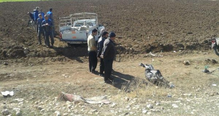 واژگونی وانت پیکان در اسلام آباد غرب 1 کشته برجای گذاشت +عکس