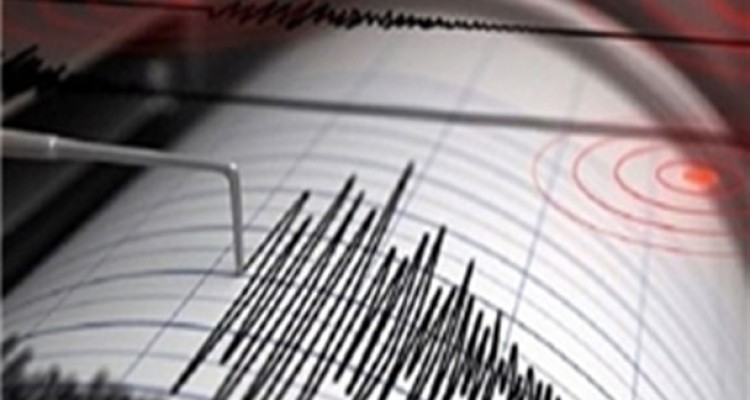 زلزله زده ها هنوز با مشکل اسکان روبرو هستند/کمبود امکانات بهداشتی ، گرمایشی و جانپناه مهم ترین مشکل زلزله زده ها است