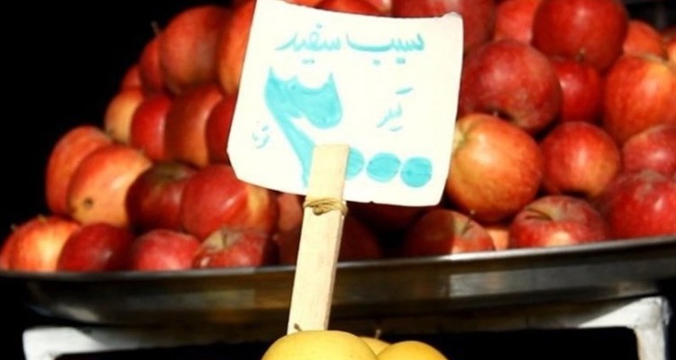 ۱۰۰۰ تن سیب و پرتقال ایام پایانی سال ذخیره‌سازی شد