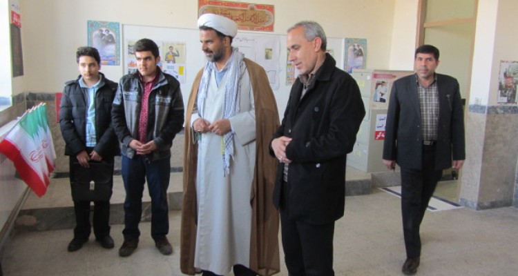 بازدید رئیس اداره تبلیغات اسلامی شهرستان از نمایشگاه محصولات فرهنگی