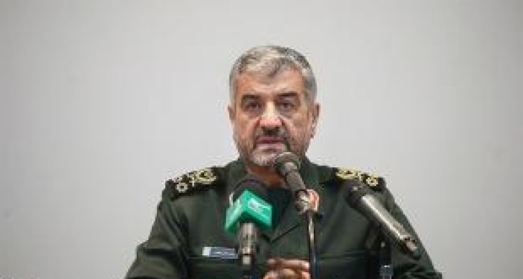 پیام فرمانده کل سپاه به ابراهیم حاتمی‌کیا