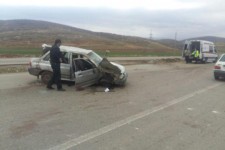 حادثه رانندگی در کمربندی اسلام آبادغرب4 مصدوم برجای گذاشت+تصاویر