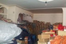 کشف ۲ انبار بزرگ‌پوشاک قاچاق در استان کرمانشاه