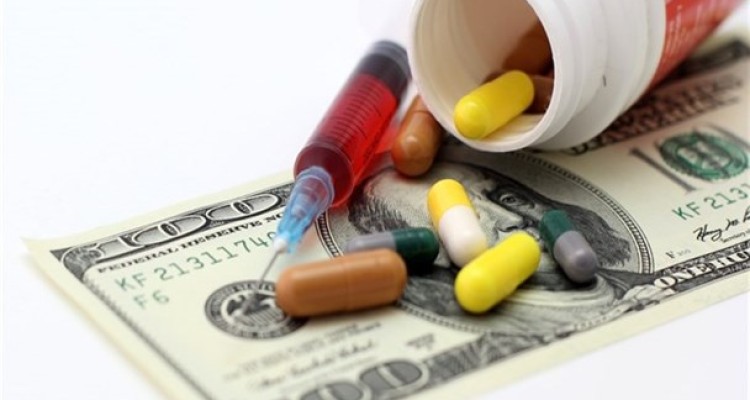 پشت پرده واردات داروهای خارجی توسط یک شرکت خاص!/ فشار دولتی ها برای انحصار واردات دارو