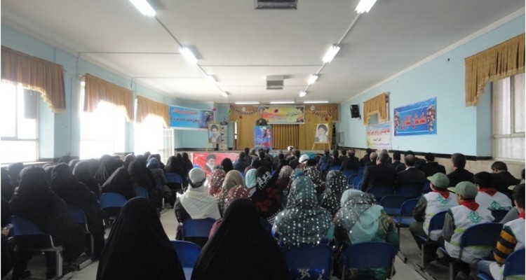 امور فرهنگی بدون اخلاق والهیات دچار پسرفت فرهنگی می شود/شهدای مدافع حرم نتیجه تربیت صحیح اسلامی و تفکر انقلابی هستند