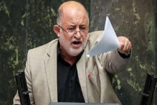 لابی گری در مجلس بیداد می کند/ آقای وزیر 15 نفر از فک و فامیل خود را به داخل صحن مجلس آورده بود!