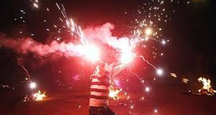 حوادث چهارشنبه سوری در اسلام آبادغرب 5 مصدوم بر جای گذاشت