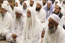 سران آل سعود به خاطر منافع دنیوی دین خود را فروخته اند/ کشورهای اسلامی باید در مقابل اقدامات گستاخانه عربستان ایستادگی کنند