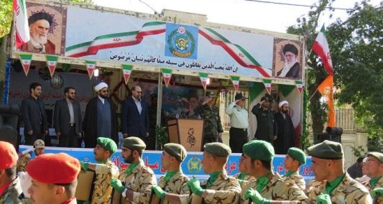 مراسم رژه روز ارتش در شهرستان اسلام آباد غرب 