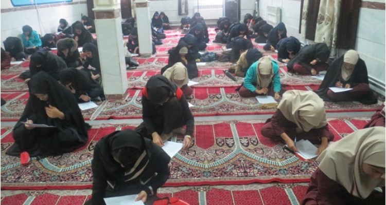 برگزاری آزمون درسهایی از قرآن در اسلام آبادغرب