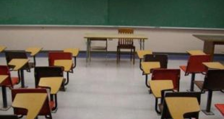 دردسرهای آموزشگاه های "زیرزمینی" / موسسه های پوشالی!