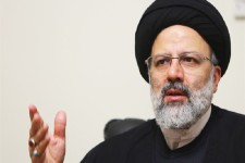 خدا نگذرد از آن کسی که ‌شبهه مالیات آستان قدس ‌را در ذهن‌ها ایجاد کرد