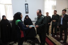 تجلیل از ورزشکار بسیجی سارا شیربیگی خانم گل فوتسال بانوان آسیا +تصاویر