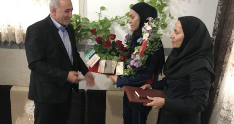 اهدای 9 سکه به خانم گل فوتسال آسیا/ سارا شیربیگی استخدام می شود