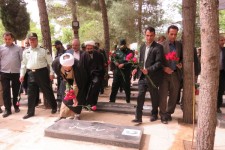 غبارروبی گلزار شهدای اسلام آبادغرب همزمان با سالروز فتح خرمشهر 