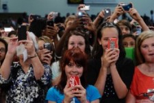 اینستاگرام چگونه سلامت روان زنان را نشانه می‌گیرد؟ 