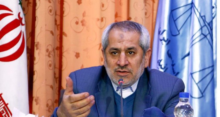 بازداشت 21 نفر در پرونده‌های ارزی و خودرو/ شکایت گمرک از 53 شرکت خودرویی/ واردات 10500 موبایل با نام یک فوت شده 