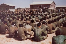 روایت یک آزاده از ۸ سال زندگی در دو وجب جا/ در هر شبانه‌روز به هر اسیر یک قاشق خرده نان‌ و نصف استکان آب می رسید 