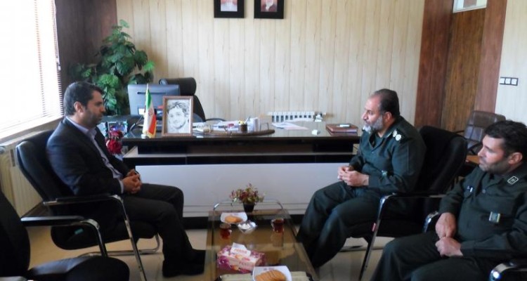 استفاده از ظرفیت بسیجیان اسلام آبادغرب برای مبارزه با احتکار/برخورد جدی با محتکران و‌مفسدان اقتصادی 