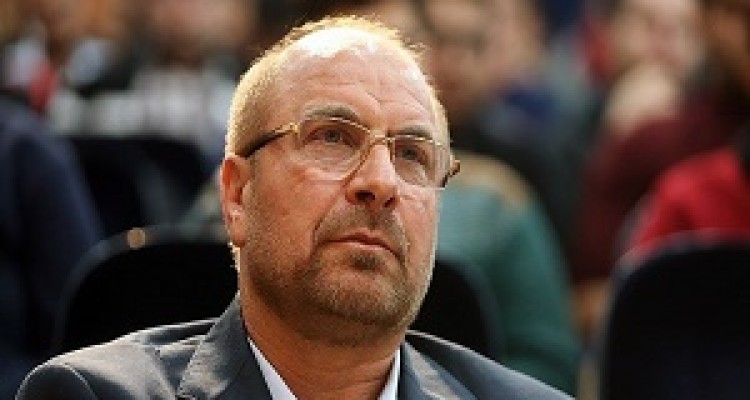 قالیباف از عضو شورای شهر تهران شکایت کرد 